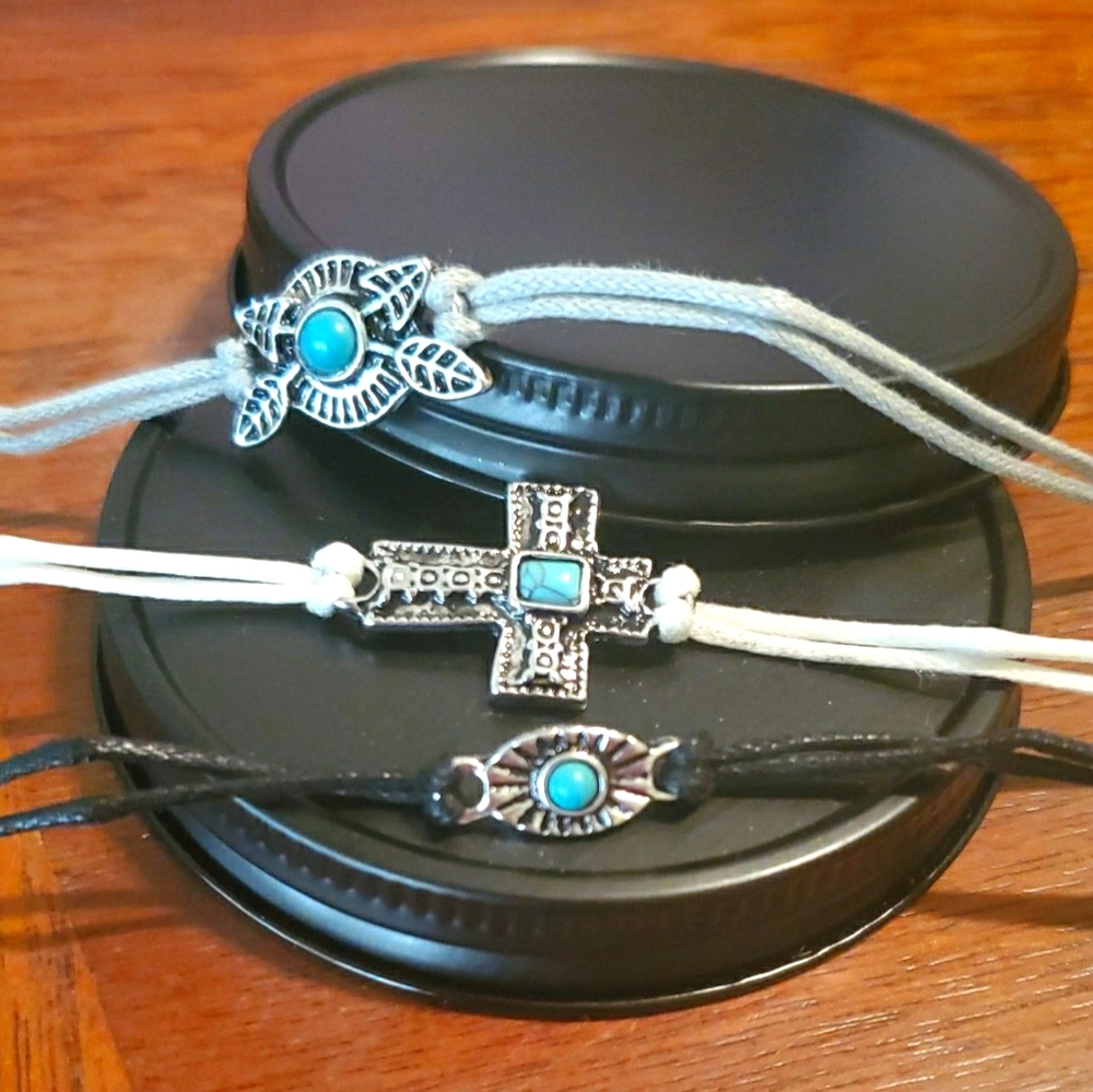 2/$10 💕 3 Piece Rustic Country Bracelet Set